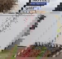 Connells Motel  Serviced Apartments - Sunshine Coast Tourism