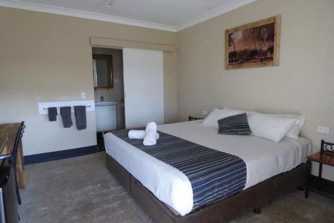 Beagle Motor Inn - Sunshine Coast Tourism 4