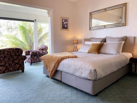Strahan Wilderness Lodge - Sunshine Coast Tourism 4