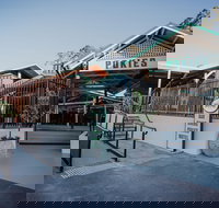 Wallaby Hotel - Holiday Sunshine Coast