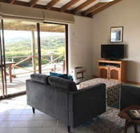 Chandlers Smiths Beach Villas - Sunshine Coast Tourism