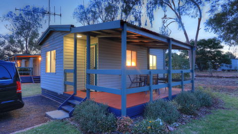 Cobar Caravan Park - Sunshine Coast Tourism 0