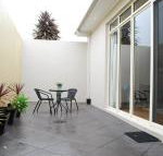 Courtyard Complex Bha - Sunshine Coast Tourism