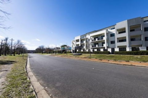 Accommodate Canberra - Century - Holiday Sunshine Coast 1