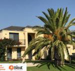 Le Boulevard - Holiday Sunshine Coast