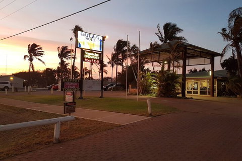 Carnarvon Gateway Motel - Holiday Sunshine Coast 2