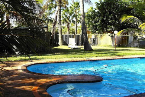 Carnarvon Gateway Motel - Holiday Sunshine Coast 3