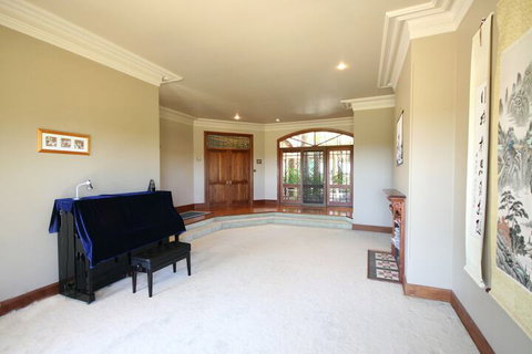 Relaxin - Holiday Sunshine Coast 6