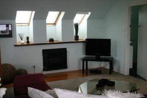 Queenscliff Hotel - Holiday Sunshine Coast 0