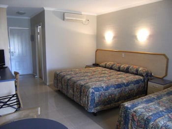 Euston Club Motel - Holiday Sunshine Coast 3