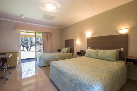 Euston Club Motel - Holiday Sunshine Coast 5
