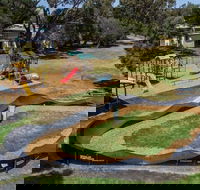 Victor Harbor Holiday  Cabin Park - Holiday Sunshine Coast