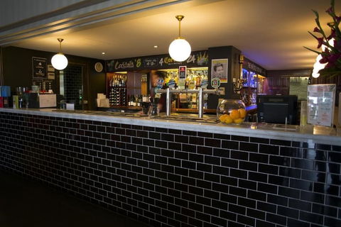Hornsby Inn - Holiday Sunshine Coast 6