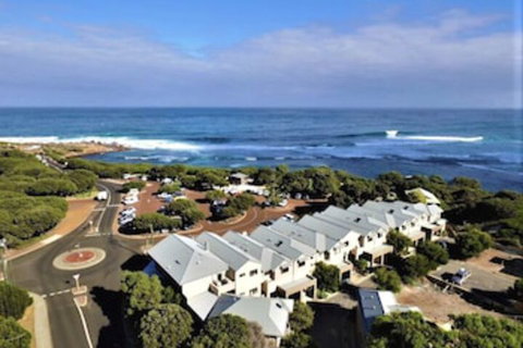 Yallingup Beach Resort - Sunshine Coast Tourism 0