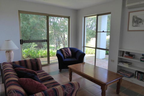 Sea Banksia - Sunshine Coast Tourism 3