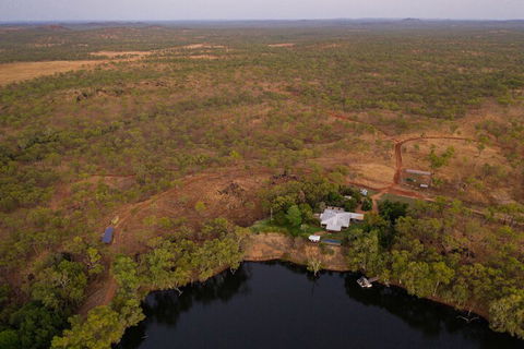 Crystalbrook Lodge - Holiday Sunshine Coast 1
