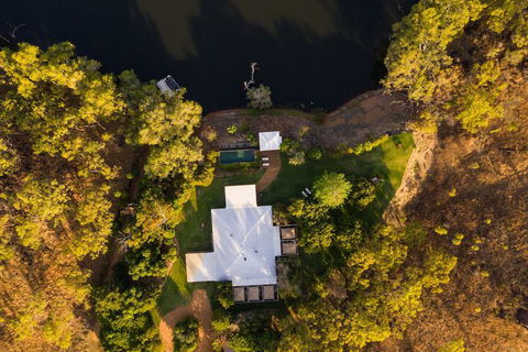 Crystalbrook Lodge - Holiday Sunshine Coast 3