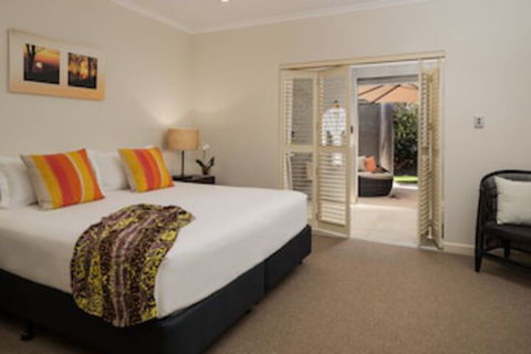 Crystalbrook Lodge - Holiday Sunshine Coast 0