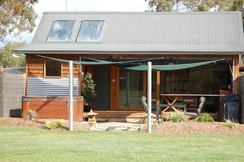 Goolwa Spa & River Retreat House - Holiday Sunshine Coast 3