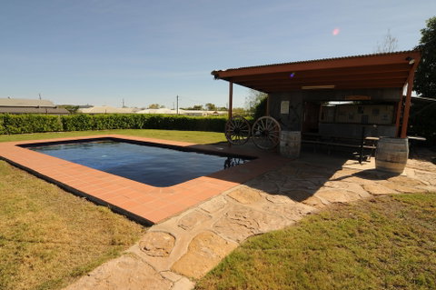 Gidgee Inn Motel - Sunshine Coast Tourism 1