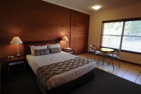 Gidgee Inn Motel - Sunshine Coast Tourism 3