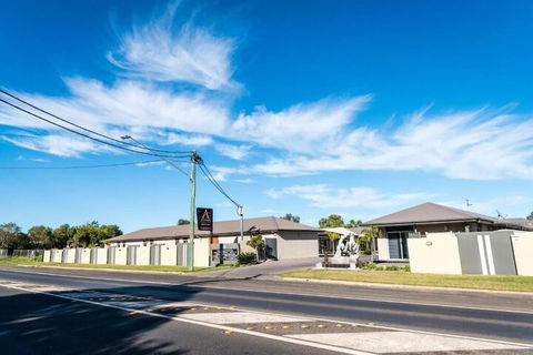 Athena Studio Units - Holiday Sunshine Coast 1