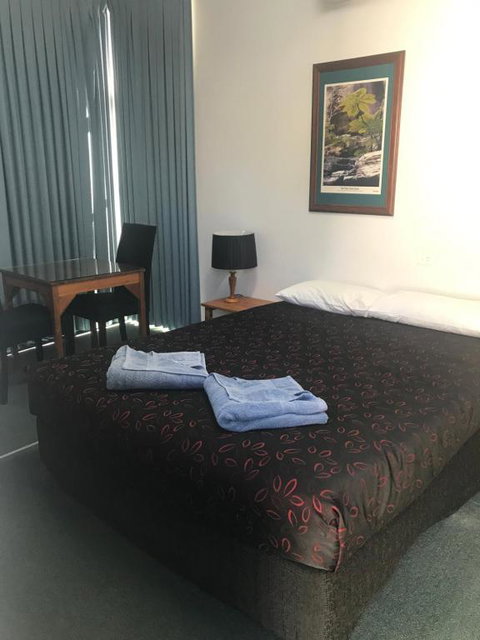 Injune Motel - Sunshine Coast Tourism 2
