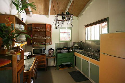 Tropical Bliss Bed & Breakfast - Holiday Sunshine Coast 5