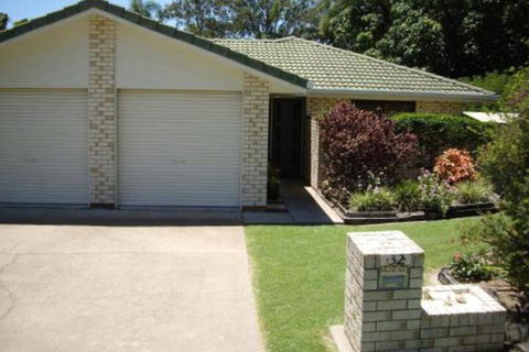 Anchor In - Holiday Sunshine Coast 2