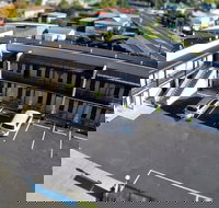 Inverell Terrace Motor Lodge - Holiday Sunshine Coast