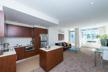 Accommodate Canberra - Metropolitan - Sunshine Coast Tourism 0
