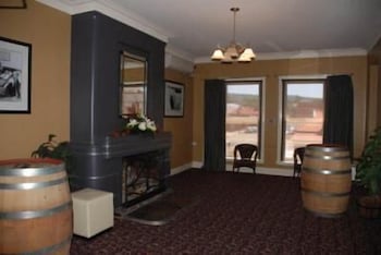 Alpine Hotel - Holiday Sunshine Coast 1