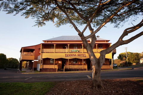 Yandina Hotel - Sunshine Coast Tourism 6