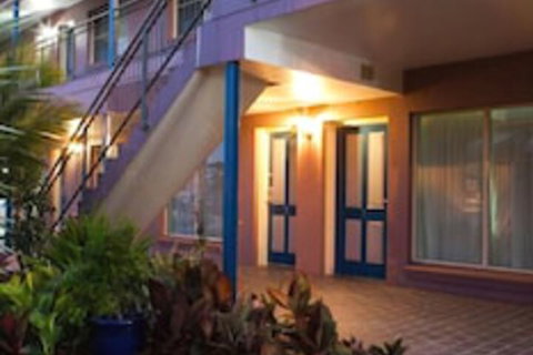 Shellharbour Village Motel - Holiday Sunshine Coast 0