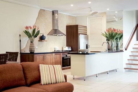 Latitude 16 On Grant St - Sunshine Coast Tourism 5