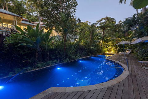 Latitude 16 On Grant St - Sunshine Coast Tourism 1