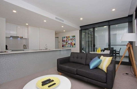 Accommodate Canberra - IQ - Braddon - Sunshine Coast Tourism 5