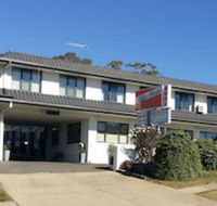 White Manor Motel - Holiday Sunshine Coast