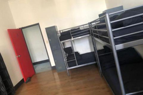 EBS Sydney Hostel - Holiday Sunshine Coast 2