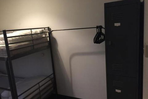 EBS Sydney Hostel - Holiday Sunshine Coast 6