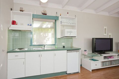 Anglesea River Apartments - Holiday Sunshine Coast 3