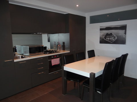 Amazing Accommodations South Yarra - Sunshine Coast Tourism 0