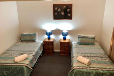 Abbey Apartments - Holiday Sunshine Coast 3