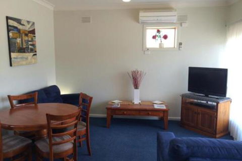Abbey Apartments - Holiday Sunshine Coast 4