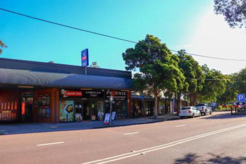 Lakefront Simplicity - Holiday Sunshine Coast 2