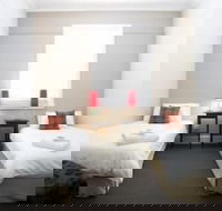 The Albion Hotel - Holiday Sunshine Coast