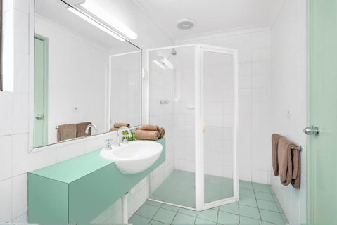 Geraldton Motor Inn - Holiday Sunshine Coast 6
