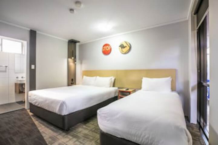 South Penrith NSW Holiday Sunshine Coast