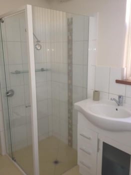 Longbeach Apartments Coffin Bay - Sunshine Coast Tourism 1