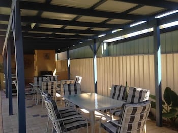 Longbeach Apartments Coffin Bay - Sunshine Coast Tourism 0
